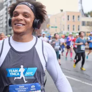A Team YMCA member runs the NYC marathon.